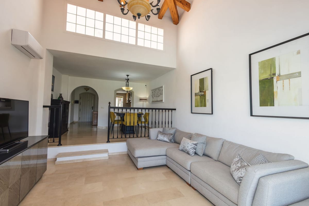 4-slaapkamerwoning in Riviera del Sol in Riviera del Sol - foto 6