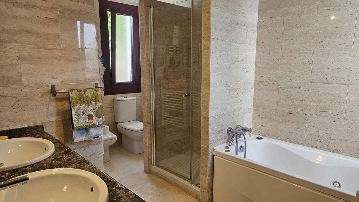 Appartement met 2 slaapkamers in Casares in Casares - foto 4