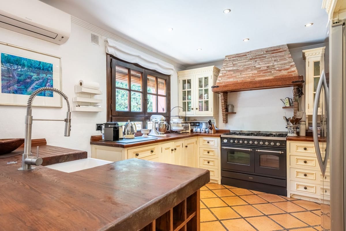 Villa met 4 slaapkamers in El Paraiso, Málaga in El Paraiso - foto 14