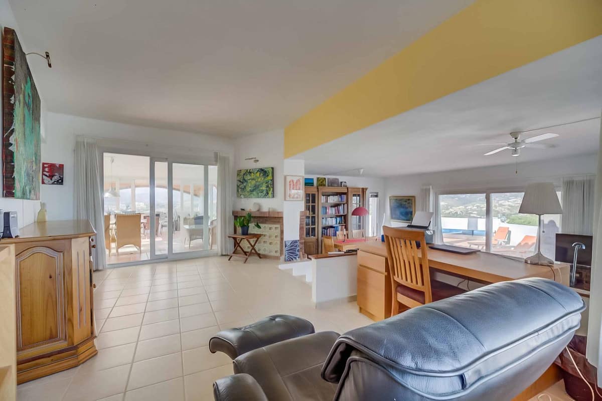 4-slaapkamer villa in La Sierrezuela, Málaga in Sierrezuela - foto 4