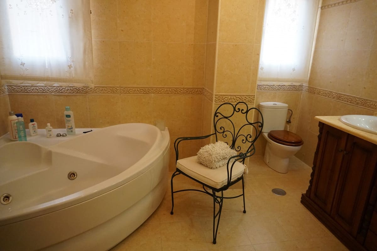 Villa in Vélez-Málaga met 5 slaapkamers in Vélez-Málaga - foto 14