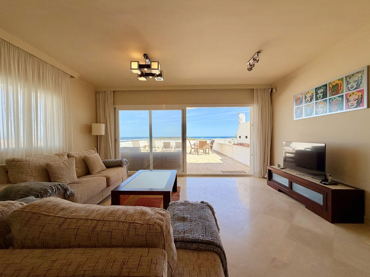 Appartement met 2 slaapkamers aan het strand in Estepona in Estepona - foto 3