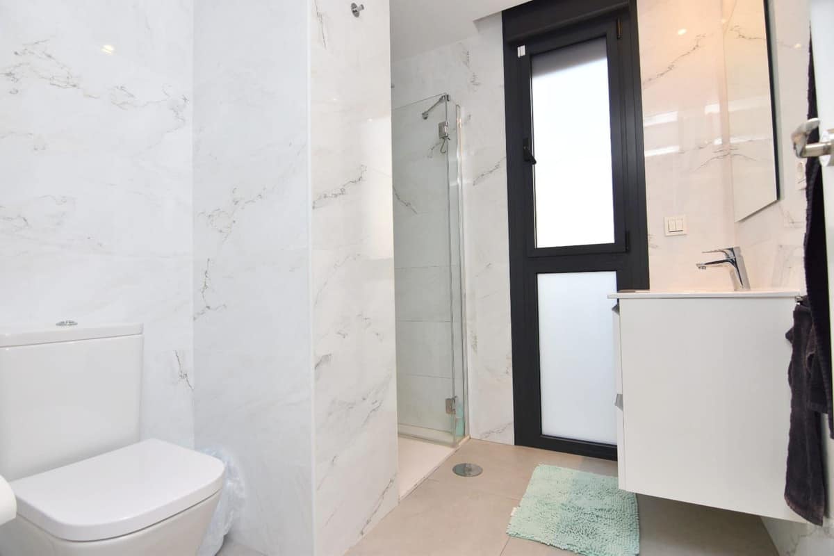 Hoekpenthouse met 2 slaapkamers in Torremolinos in Torremolinos - foto 20