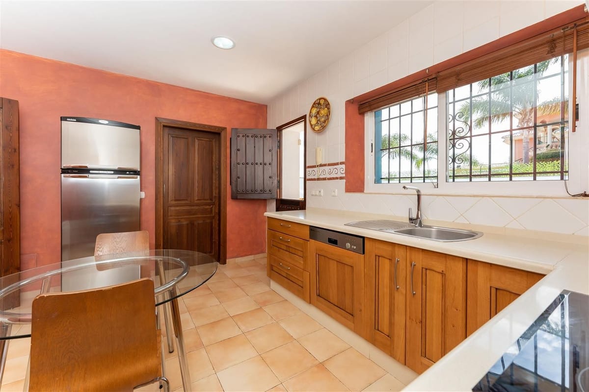 4-slaapkamer villa in Alhaurín el Grande in Alhaurín el Grande - foto 11