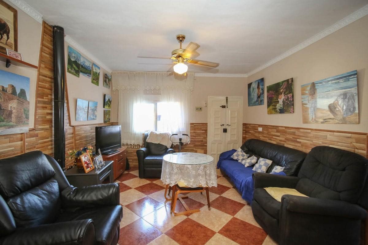 Drie woningen op één perceel in Alhaurín de la Torre – 5 slaapkamers, 4 badkamers in Alhaurín de la Torre - foto 9