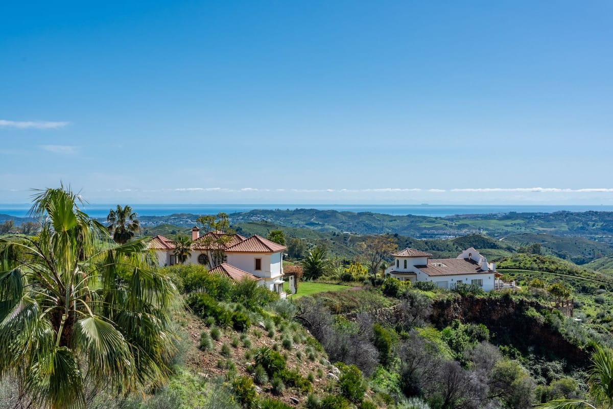 Exclusieve vrijstaande villa in Valtocado, Mijas – panoramisch uitzicht op bergen en Middellandse Zee in Mijas - foto 19