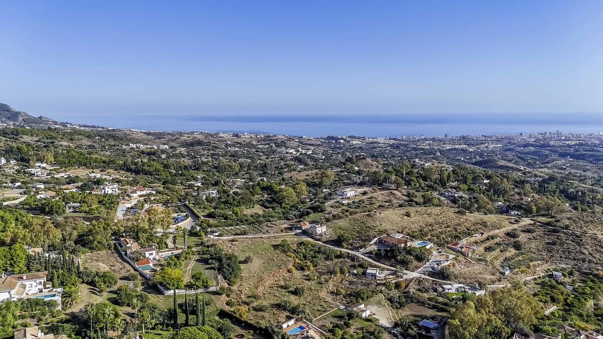 Kavel van 2.000 m² in La Alquería, Mijas in Mijas - foto 6