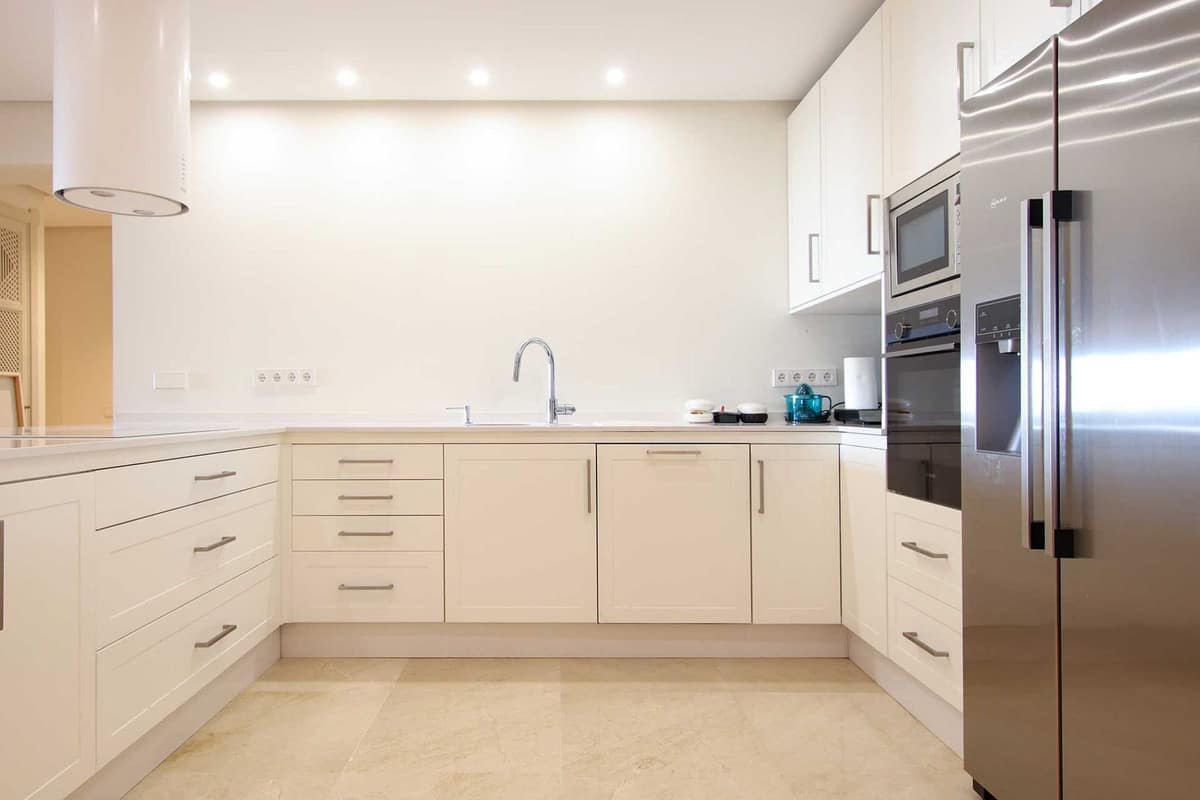 Appartement met 4 slaapkamers in Marbella in Marbella - foto 16