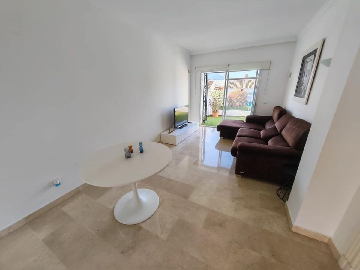 Twee-slaapkamerappartement in Marbella in Marbella - foto 3