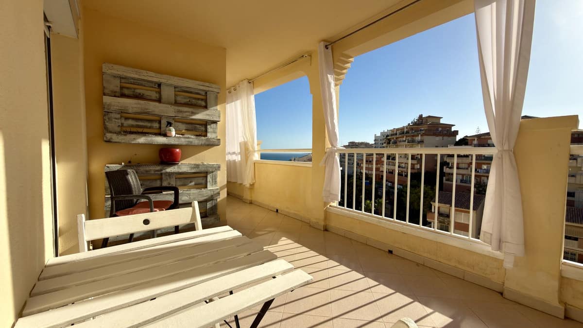 2 bedroom Apartment in Torrequebrada in Torrequebrada - foto 10
