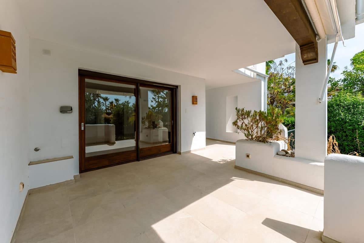 Drie-slaapkamer stadswoning in El Paraiso in El Paraiso - foto 2