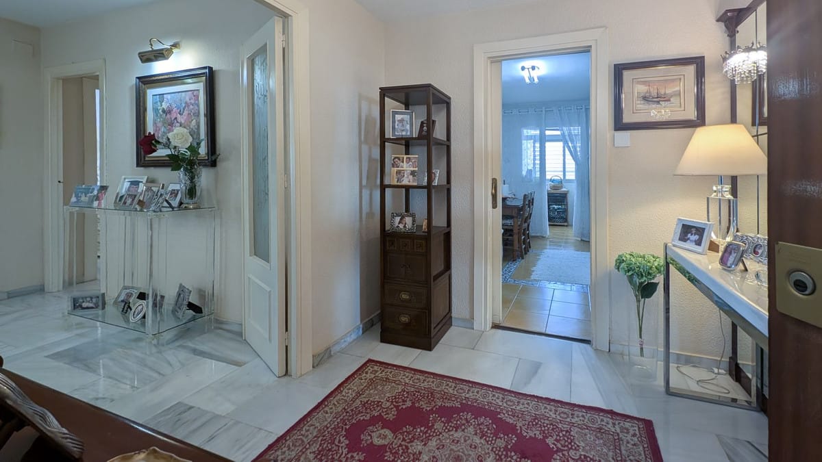 4-slaapkamer appartement in Fuengirola met zwembad en op steenworp afstand van zee in Fuengirola - foto 2