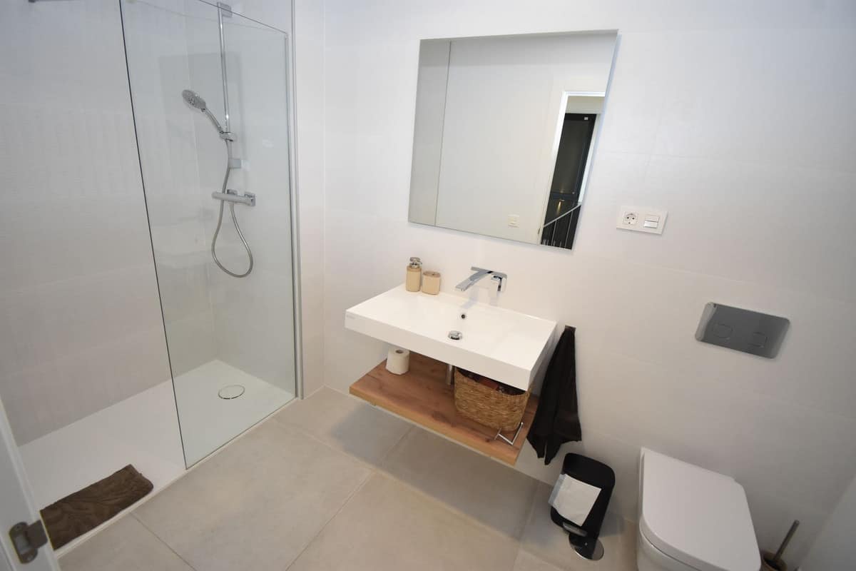 Prachtige 4-slaapkamer rijtjeswoning in Mijas Costa in Mijas Costa - foto 17