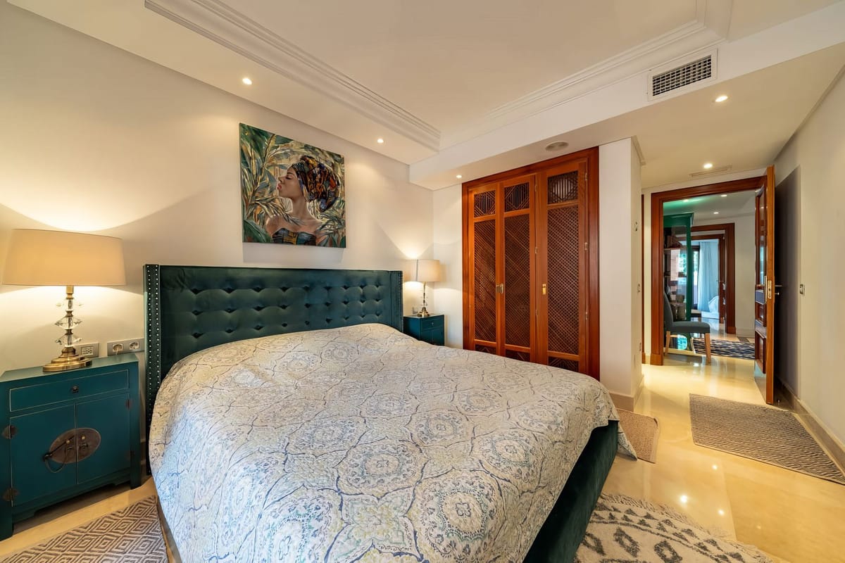 3-slaapkamer appartement aan het strand met overdraagbare toeristenvergunning | New Golden Mile, Estepona in New Golden Mile - foto 18