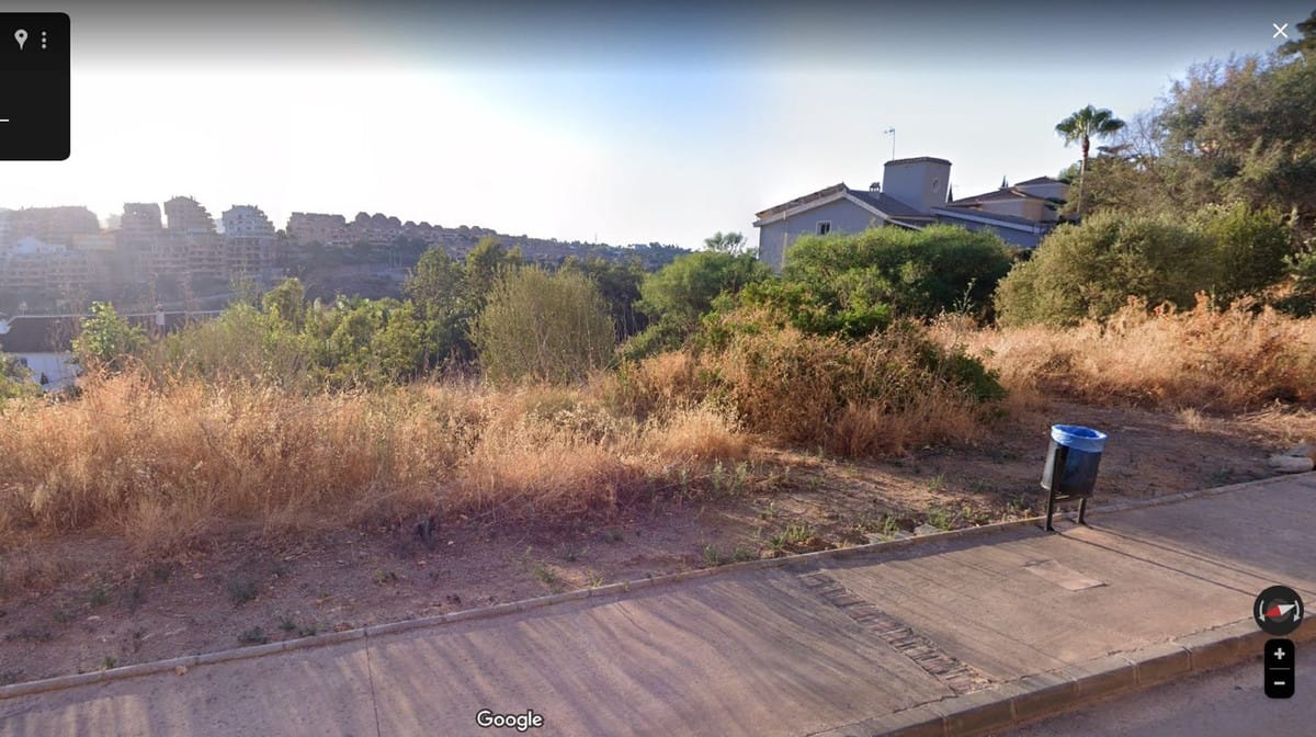 Kavel in Elviria in Elviria - foto 12