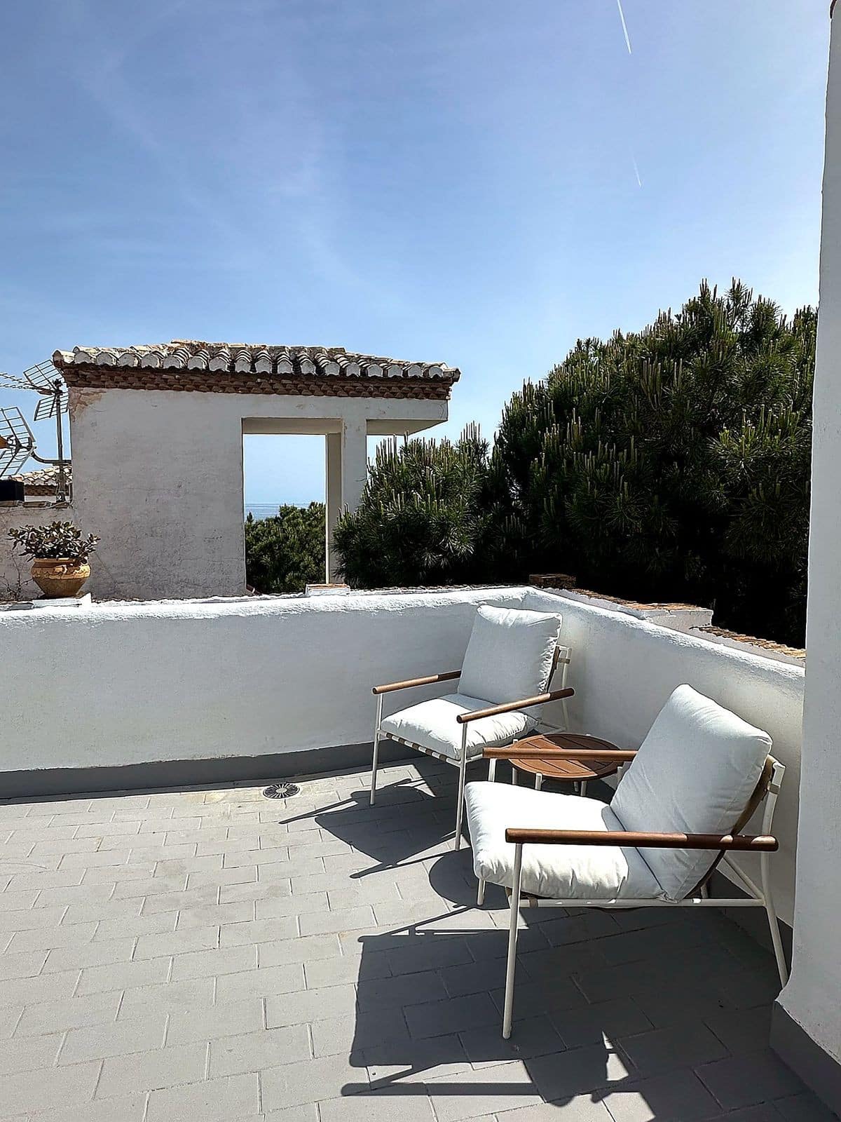 2 bedroom Apartment in Calahonda in Calahonda - foto 4