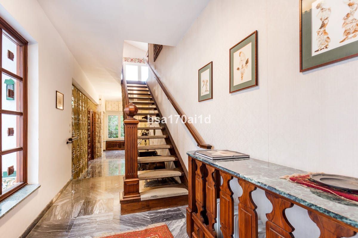 Villa met 5 slaapkamers in Los Monteros in Los Monteros - foto 14