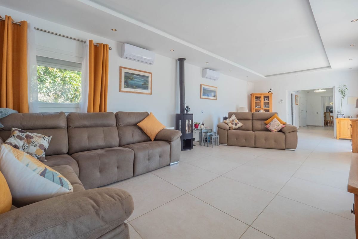 Prachtige 5-slaapkamer villa in Vélez-Málaga met zee- en bergzicht in Vélez-Málaga - foto 4