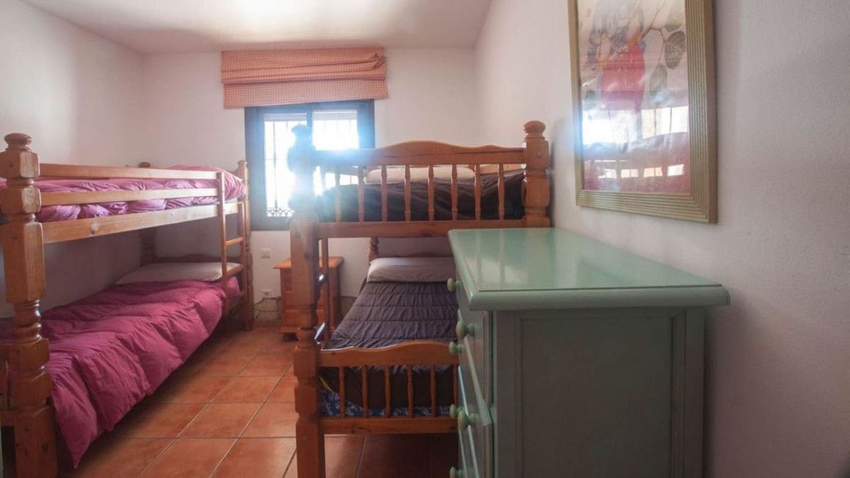 Vrijstaande villa in Estepona met 6 slaapkamers in Estepona - foto 12