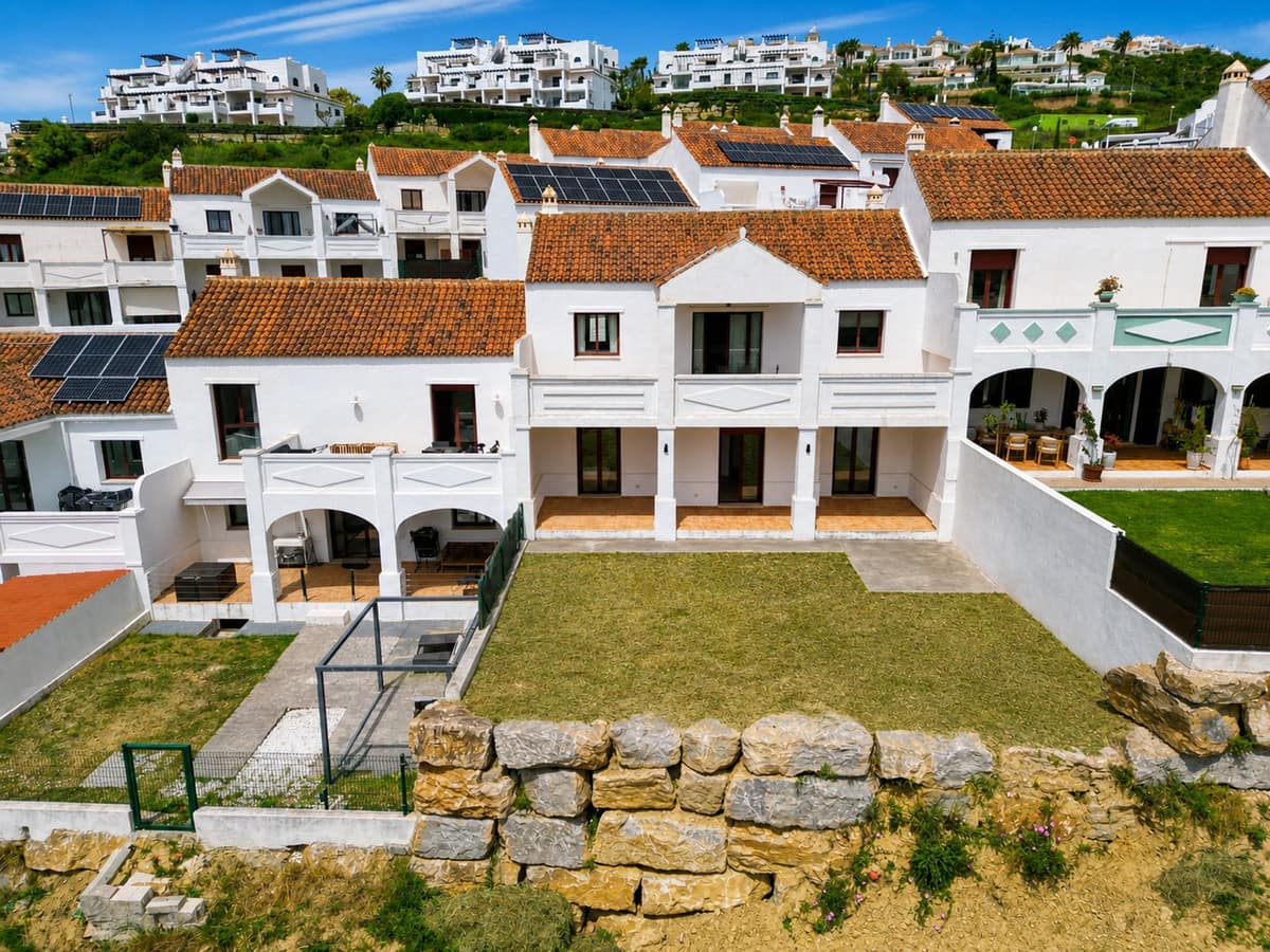 Elegant gerenoveerde rijwoning met panoramisch zeezicht in Doña Julia, Casares Playa in Casares Playa - foto 20