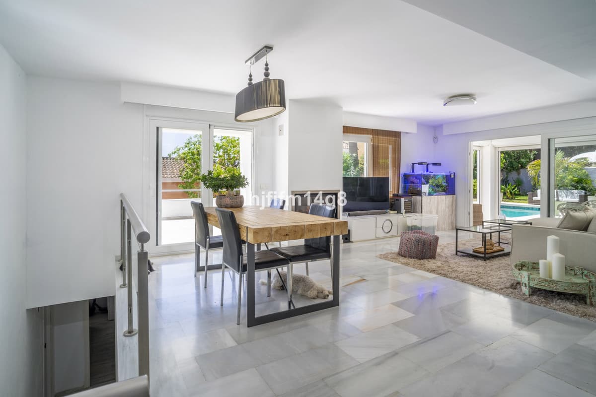 4-slaapkamer villa in Nueva Andalucía in Nueva Andalucía - foto 7