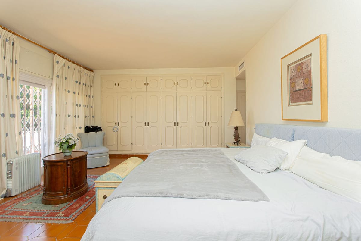 8-slaapkamer villa in Nueva Andalucía – investeringskans Marbella in Nueva Andalucía - foto 16