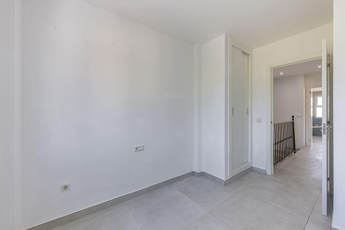 Drie-slaapkamerwoning in Estepona in Estepona - foto 5