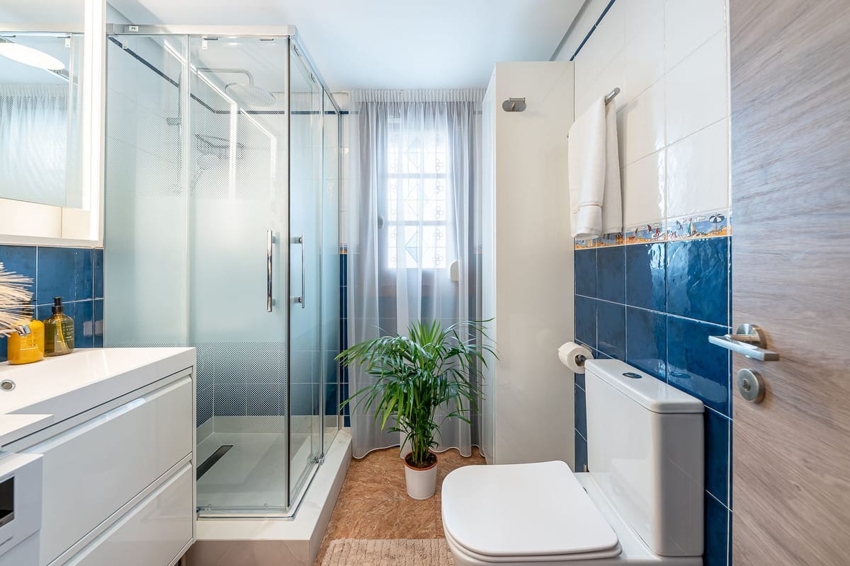 1-slaapkamer penthouse in La Duquesa met zeezicht en toeristische licentie in La Duquesa - foto 16