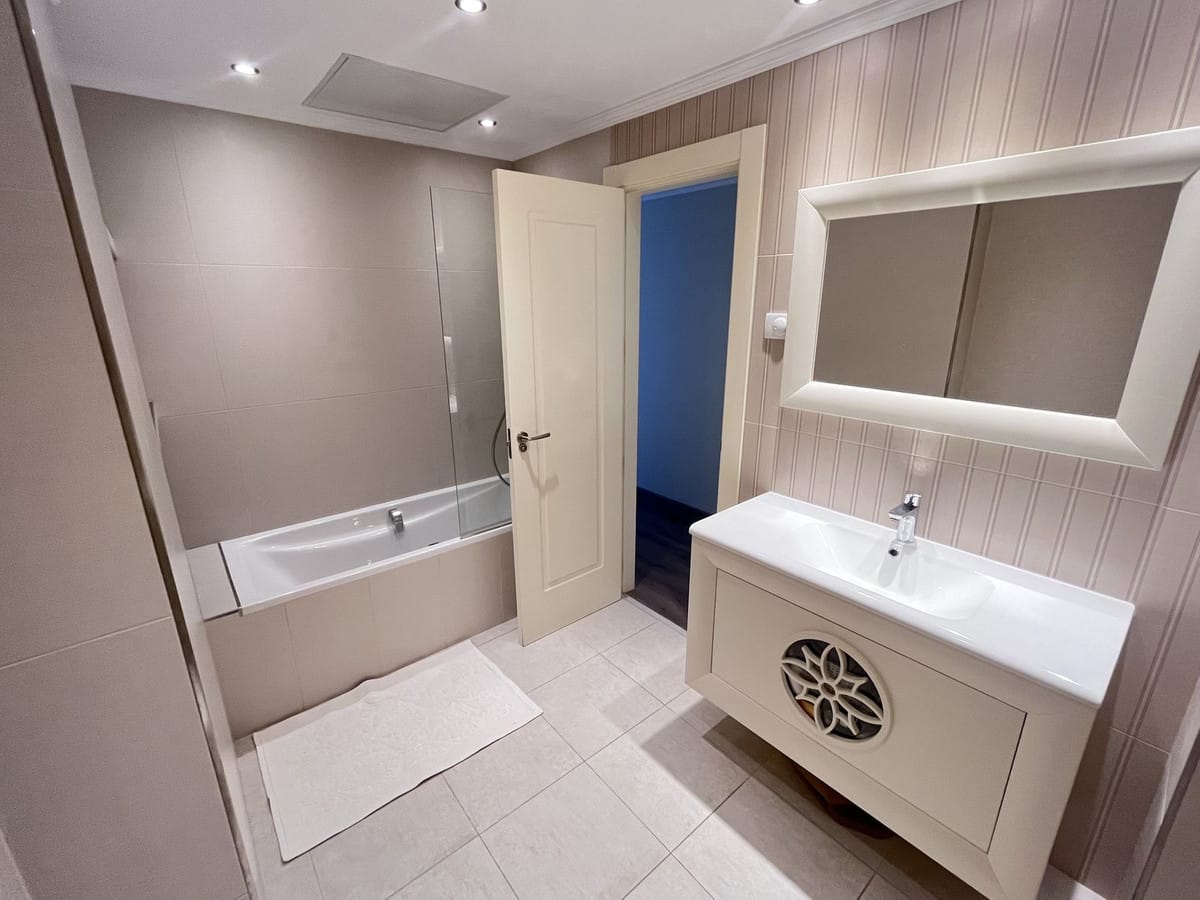 Appartement met 2 slaapkamers in Puerto Banús, 1e lijn aan zee in Puerto Banús - foto 10