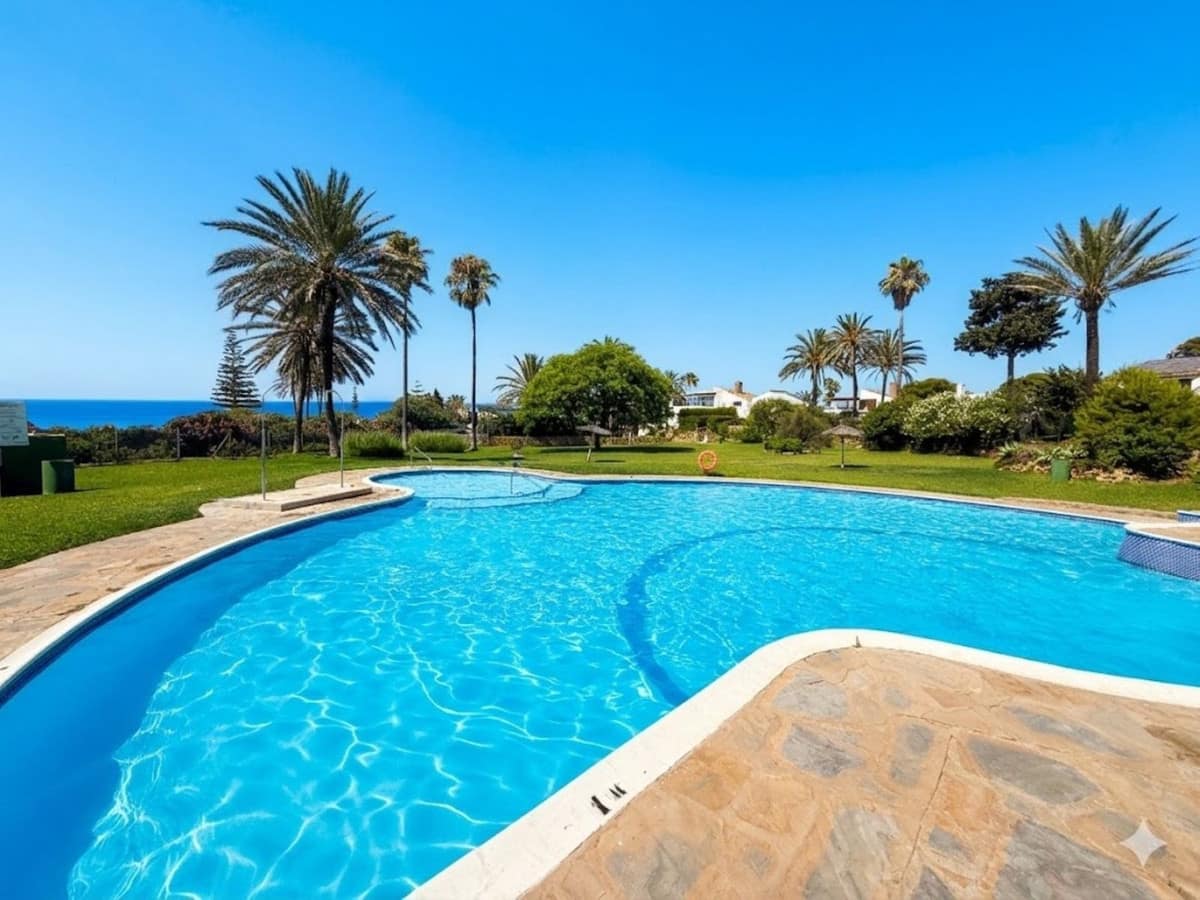 Drie-slaapkamer villa in Estepona in Estepona - foto 4