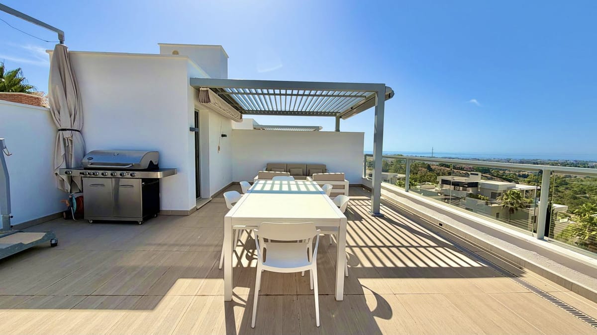 Avalon 5 – Hoekpenthouse met panoramisch zee-, golf- en bergzicht in Los Arqueros in Los Arqueros - foto 4