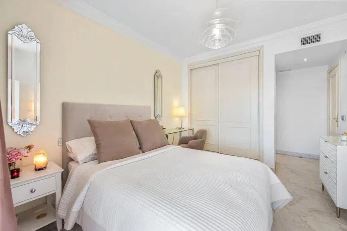 2 bedroom Apartment in Puerto Banús in Puerto Banús - foto 3
