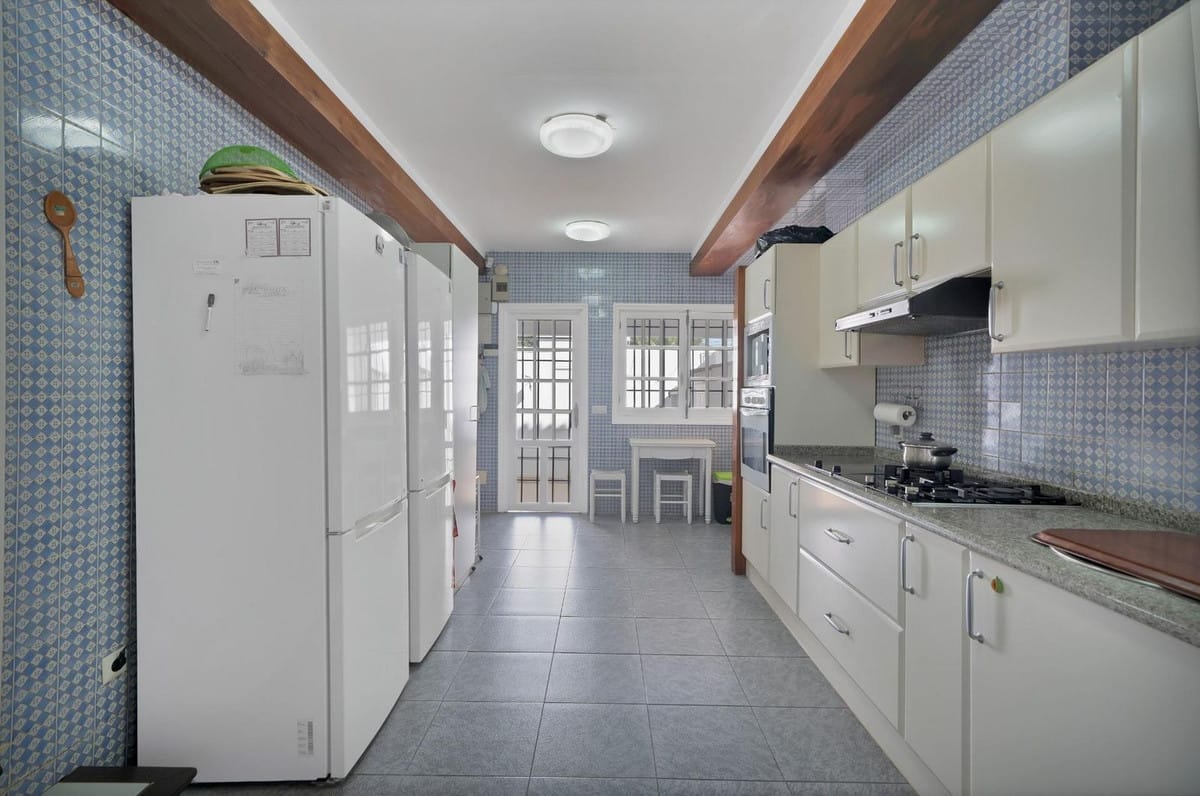 Vrijstaande villa in Las Brisas, Nueva Andalucía – 6 slaapkamers, zeezicht in Las Brisas - foto 20