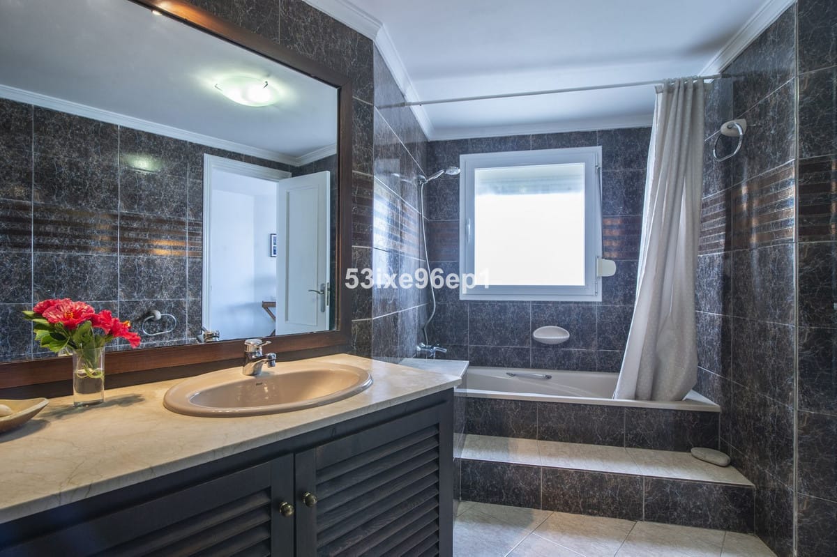 3-slaapkamerhuis aan het strand in Estepona in Estepona - foto 19