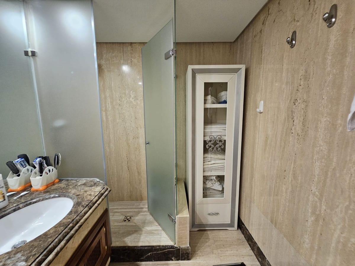 3-slaapkamer appartement aan het strand in Estepona, Costa del Sol in Estepona - foto 16