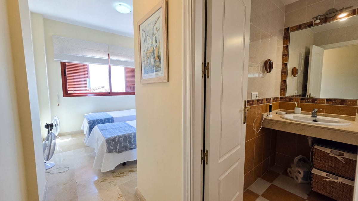 Appartement met 2 slaapkamers in Manilva in Manilva - foto 16