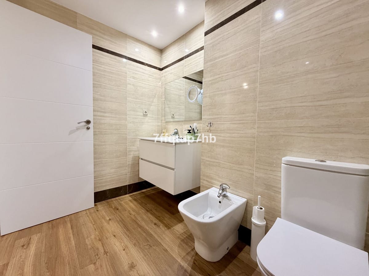 Drie-slaapkamer appartement in Estepona in Estepona - foto 19