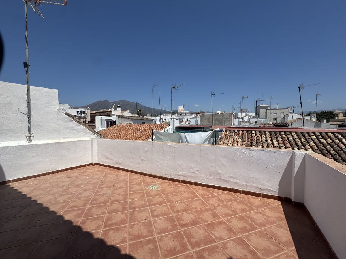 1 bedroom Apartment in Estepona in Estepona - foto 3
