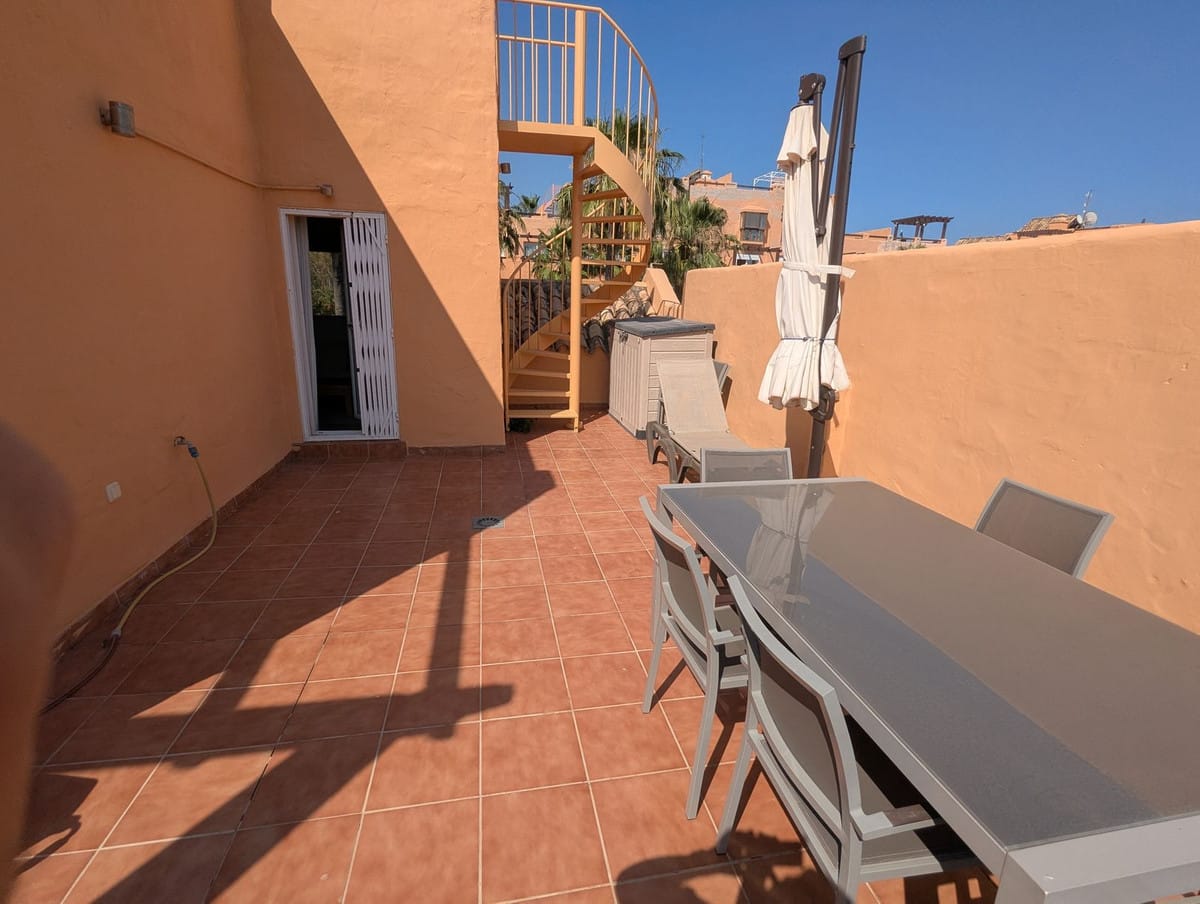2-slaapkamer duplex penthouse met panoramisch uitzicht in Casares in Casares - foto 8
