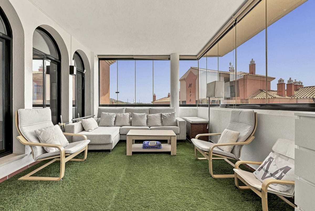 Exclusief gerenoveerd appartement met 3 slaapkamers in Elviria – Santa María in Elviria - foto 4