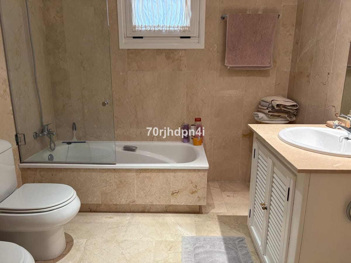Appartement met 2 slaapkamers in Málaga in Málaga - foto 7