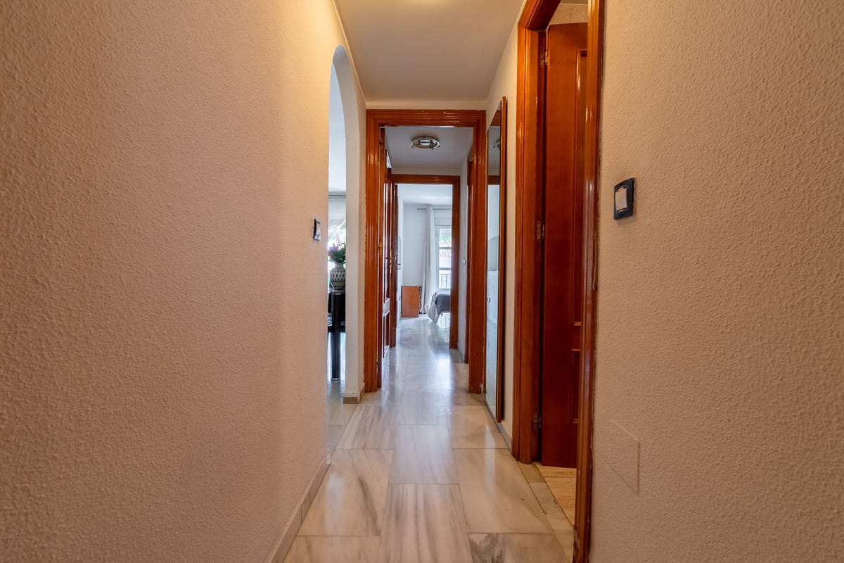 2 bedroom Apartment in Fuengirola in Fuengirola - foto 11