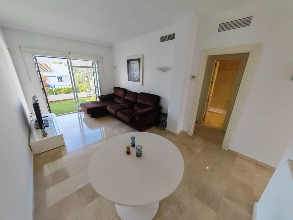 Twee-slaapkamerappartement in Marbella in Marbella - foto 2