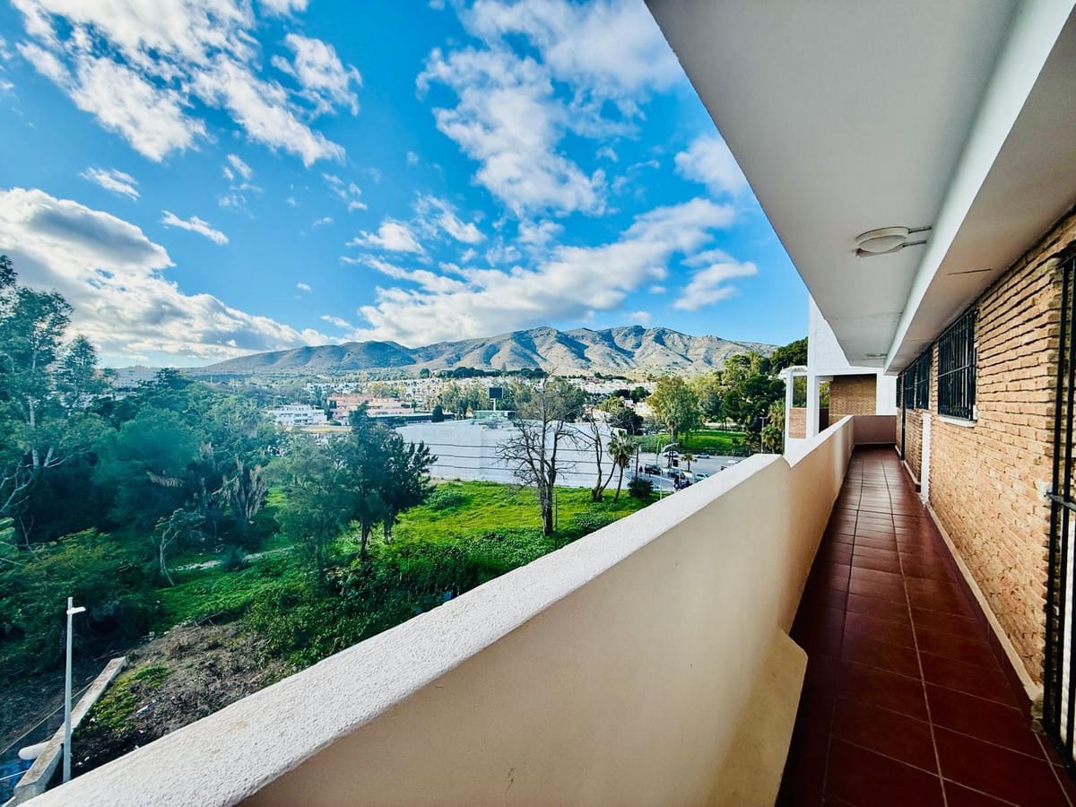 Exclusieve designer duplex penthouse met drie terrassen en zeezicht in Torremolinos in Torremolinos - foto 5