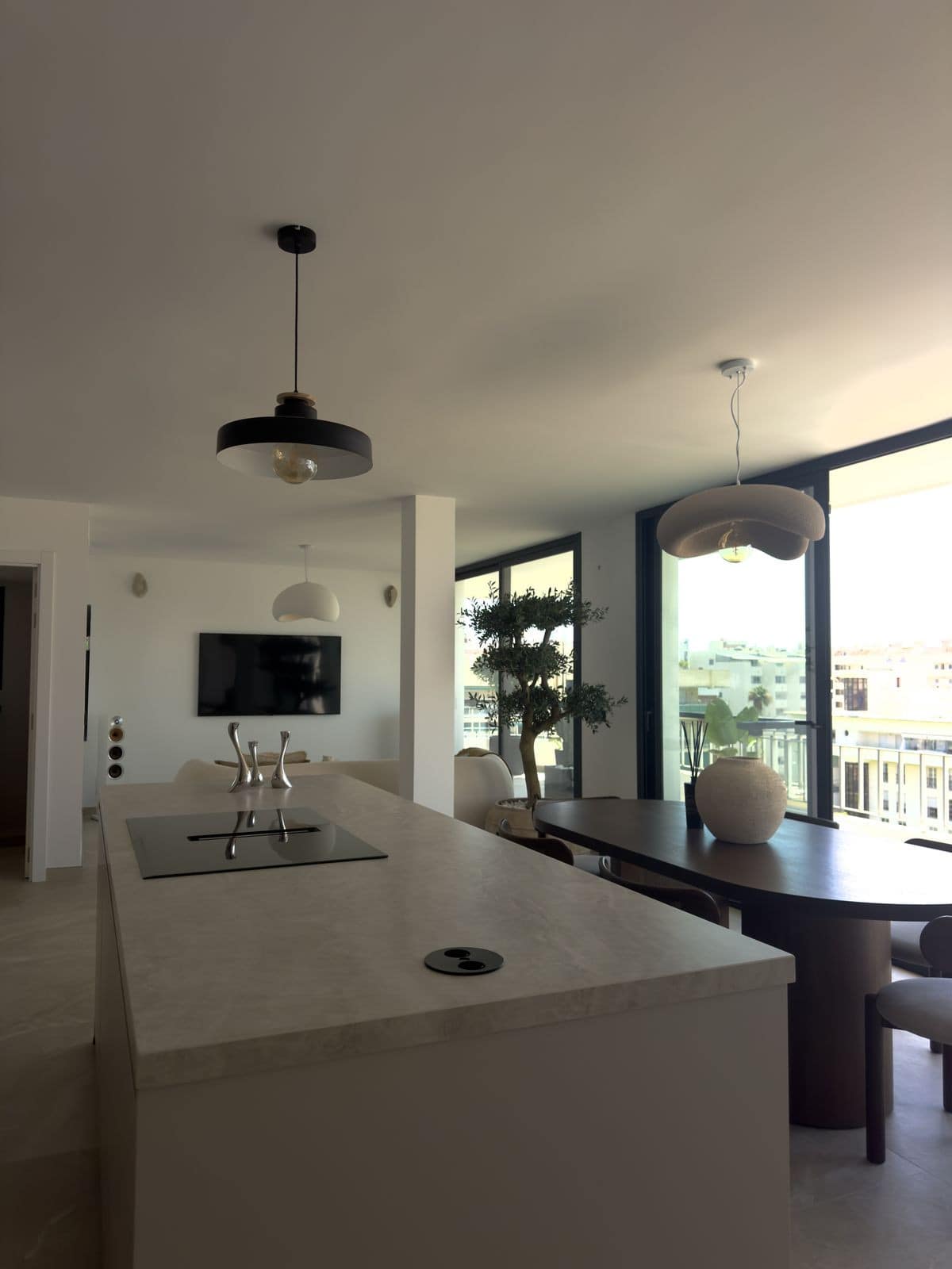 Gerenoveerd penthouse in Marbella — 3 slaapkamers in Marbella - foto 13