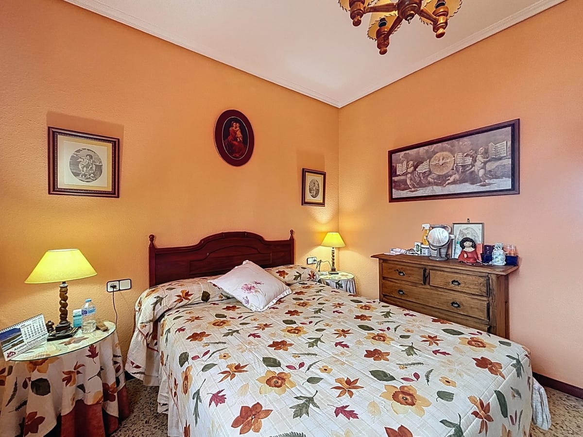 4-slaapkamer villa met landbouwgrond en panoramisch uitzicht in Vélez-Málaga in Vélez-Málaga - foto 15