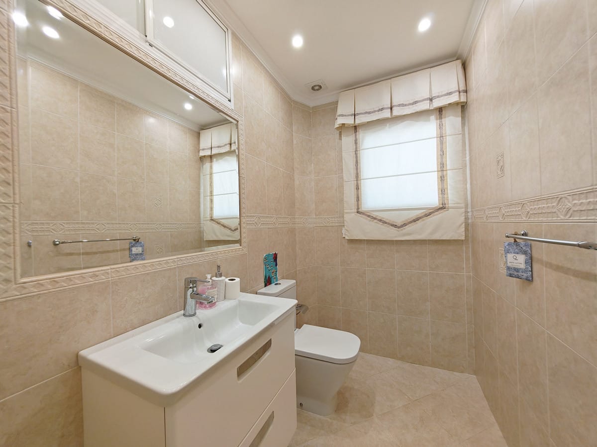 Villa met 5 slaapkamers te koop in Benalmádena in Benalmadena - foto 17