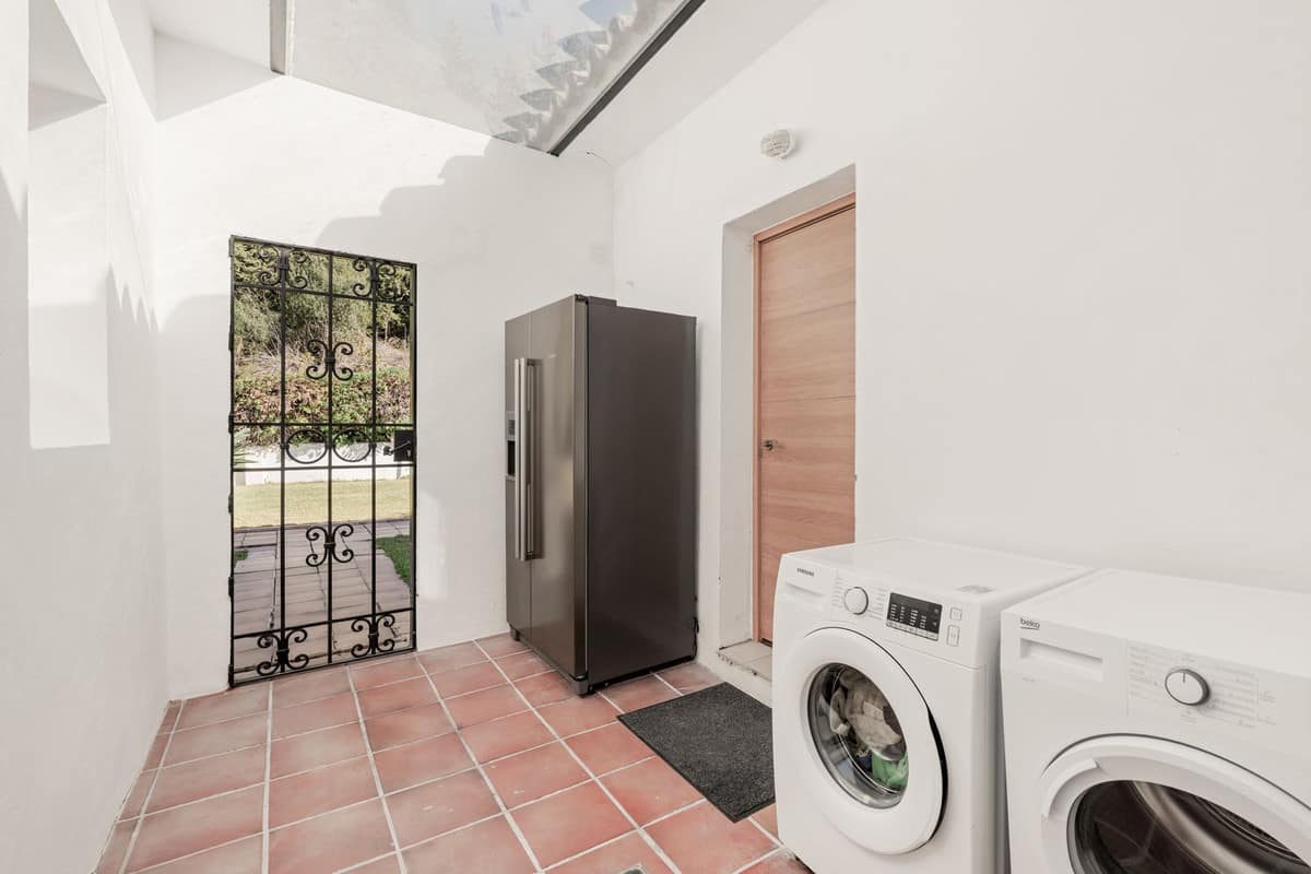 Villa met 4 slaapkamers in El Paraiso in El Paraiso - foto 12