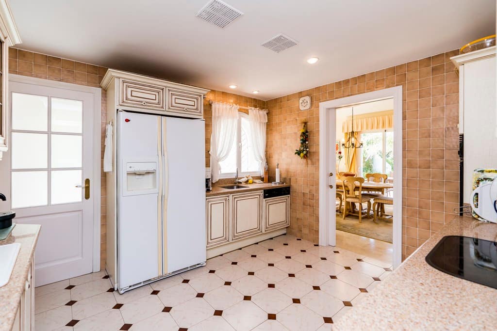 4 bedroom House in Marbella in Marbella - foto 8