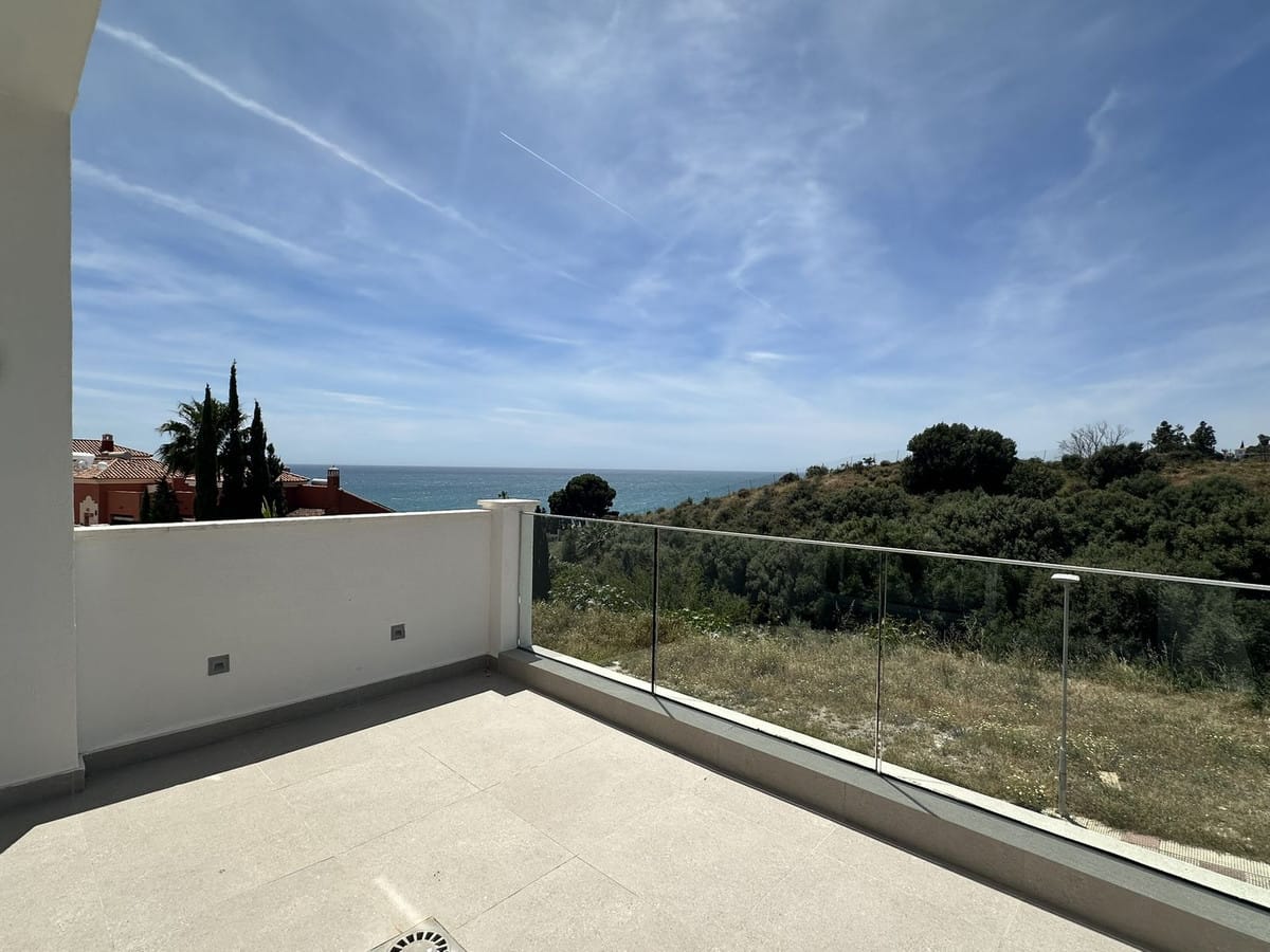 Drie-slaapkamerwoning in Torrequebrada in Torrequebrada - foto 2